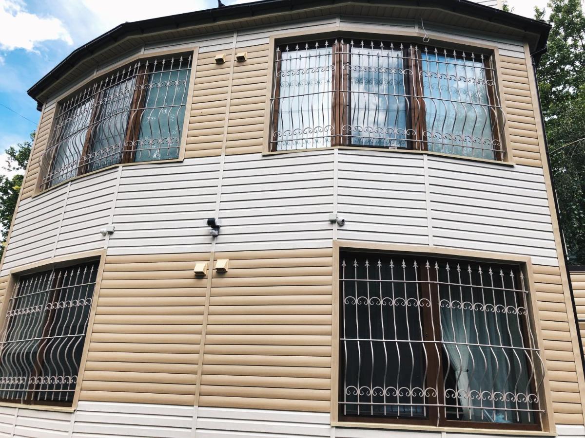 Yudgi - Home Hotel Chornomorsk Luaran gambar